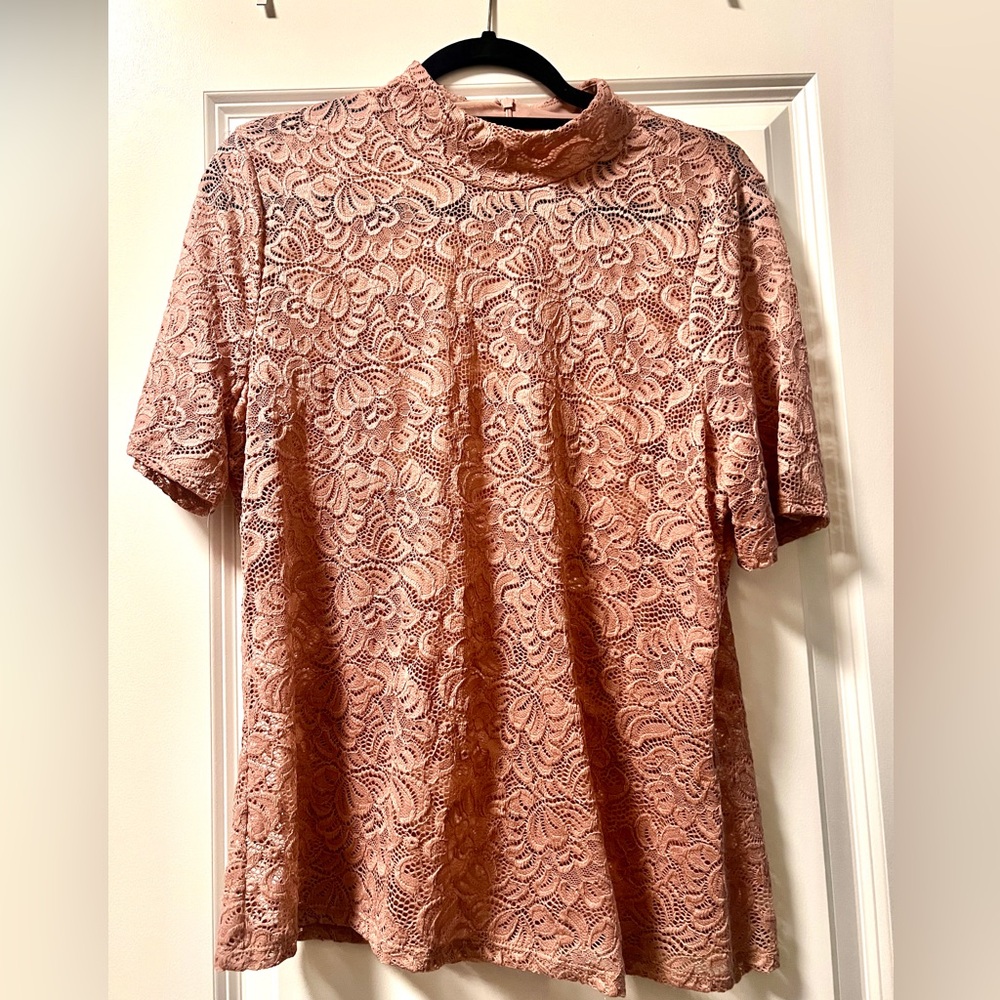 White House Black Market Lace short-sleeve Blouse